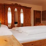 Unertl Braeustueberl Gaestehaus 3*