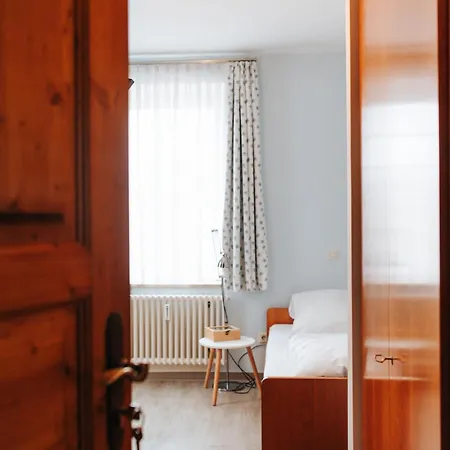 Bed & Breakfast Unertl Braeustueberl Gaestehaus