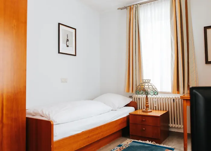 Bed & Breakfast Unertl Braeustueberl Gaestehaus 3*